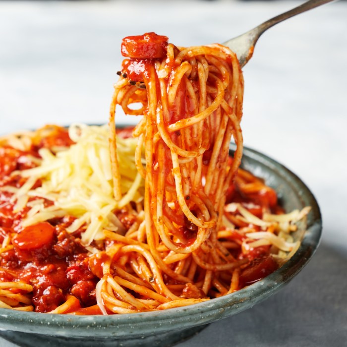 How to cook white spaghetti filipino style