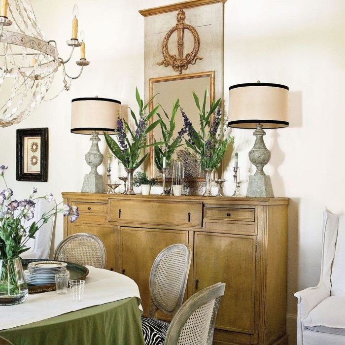 How to decorate a buffet in dining room